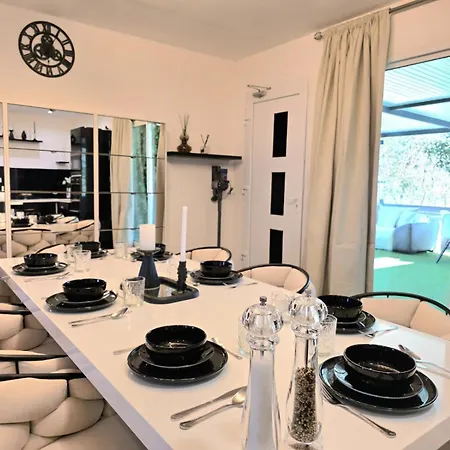 Maison De L'agly - De Standing וילה ריווזאלט