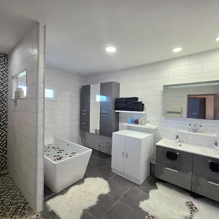 Maison De L'agly - De Standing ריווזאלט